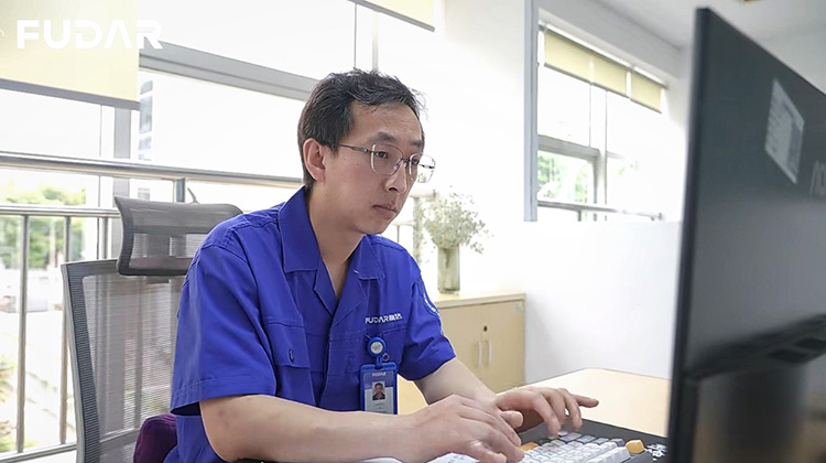 De la R&D sur le terrain au leadership technique : les 23 années de Wan Dai chez Fudar
