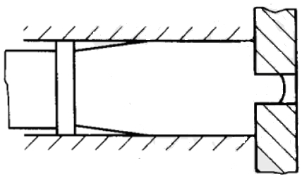 Première &eacute;tape de la première extrusion de lingots