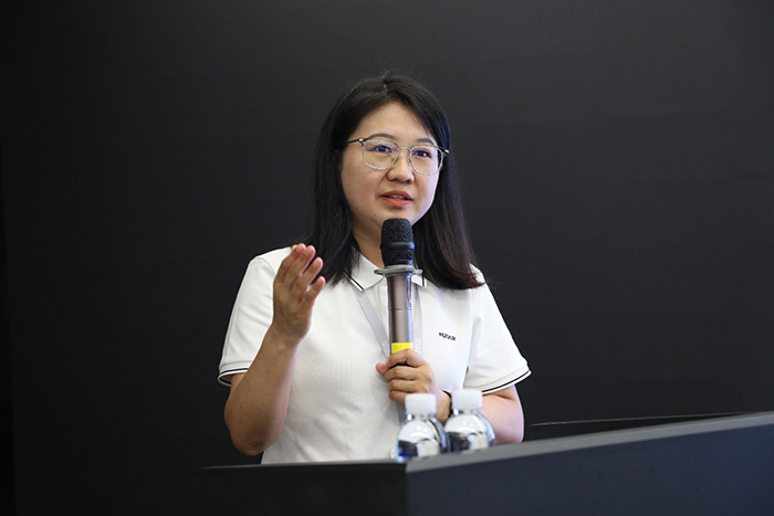 Chen Qiongqiong a prononc&eacute; un discours lors de la c&eacute;r&eacute;monie d'ouverture.